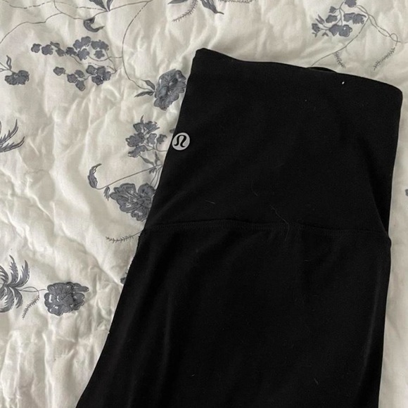 Lululemon Yoga Pants Cropped with pockets - Picture 4 of 7